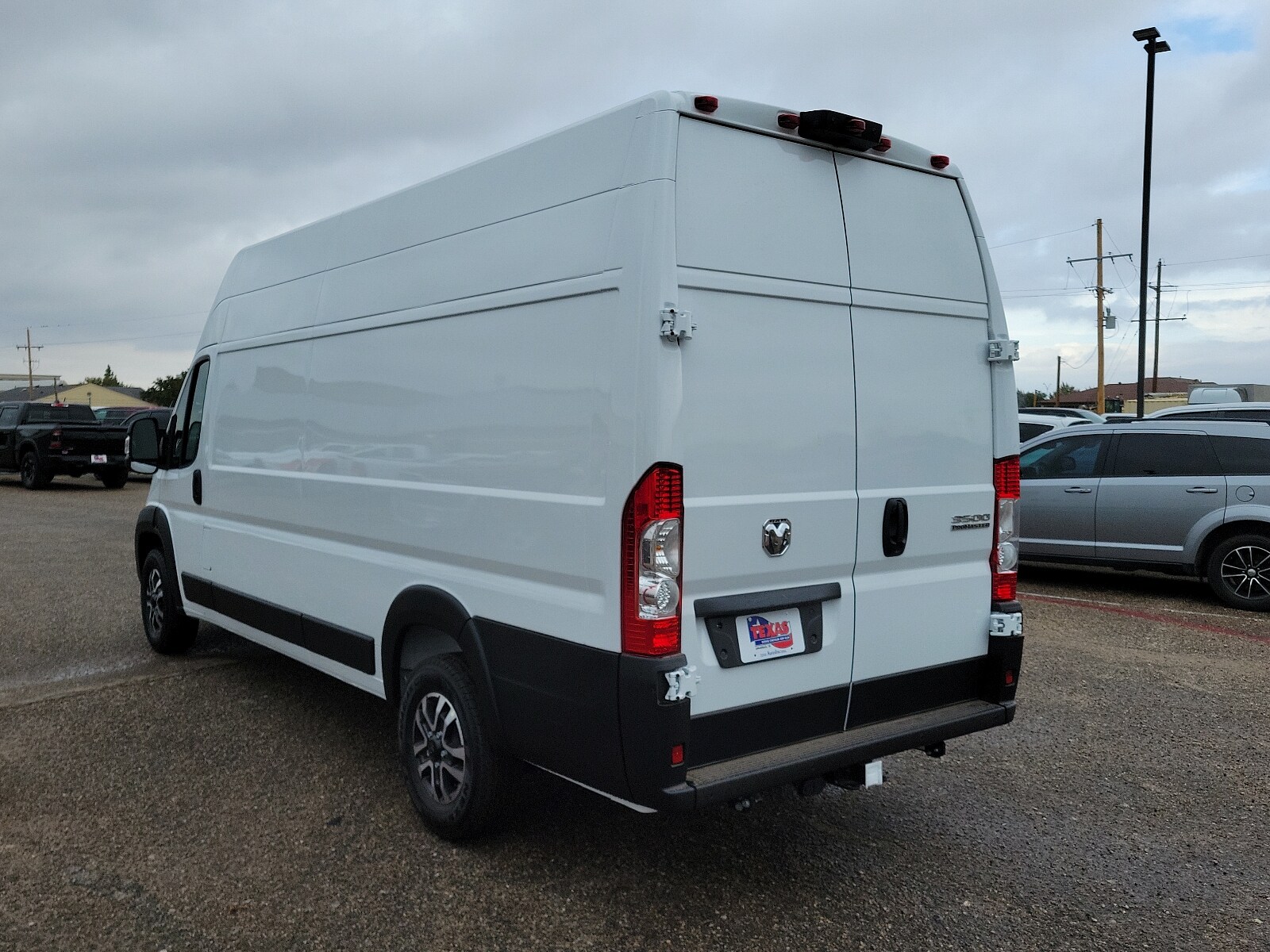 2025 Ram ProMaster 3500 Cargo Van photo 2