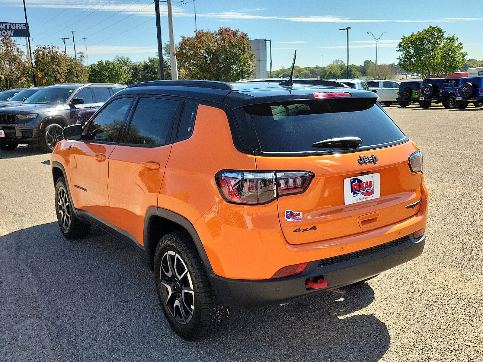 2026 Jeep Compass Trailhawk Sport photo 3