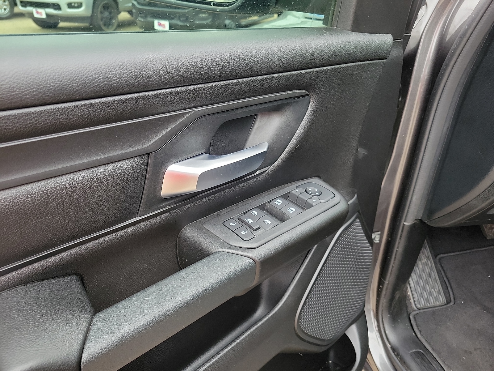 2025 RAM Ram 1500 Pickup Tradesman - Photo 11