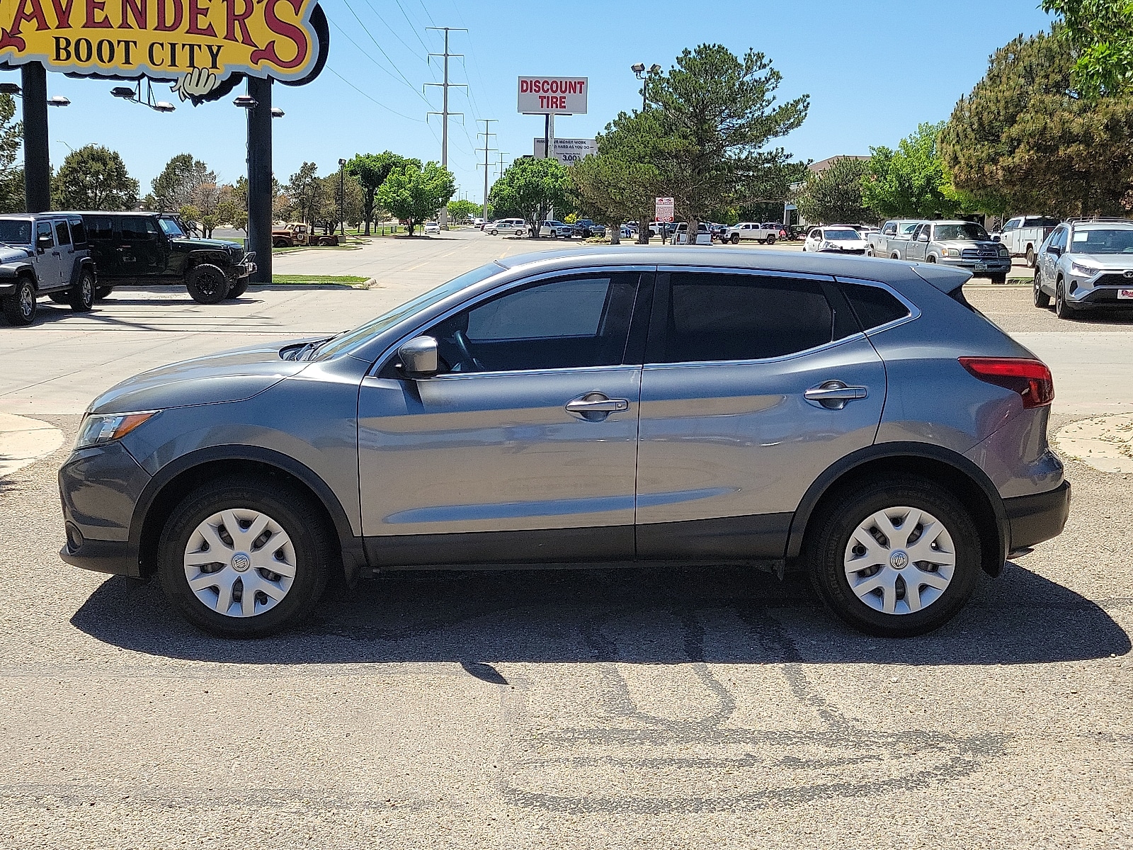 Used 2019 Nissan Rogue Sport S with VIN JN1BJ1CP7KW529260 for sale in Amarillo, TX