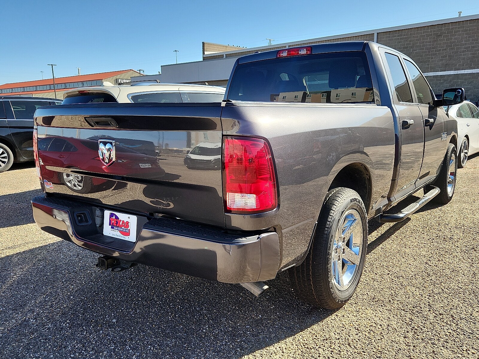 2018 Ram 1500 Tradesman photo 2