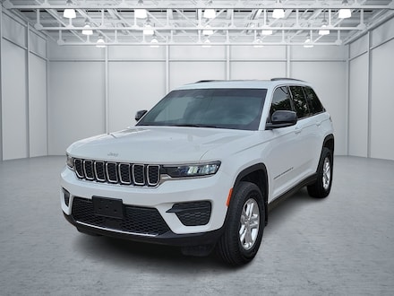 2025 Jeep Grand Cherokee Laredo SUV