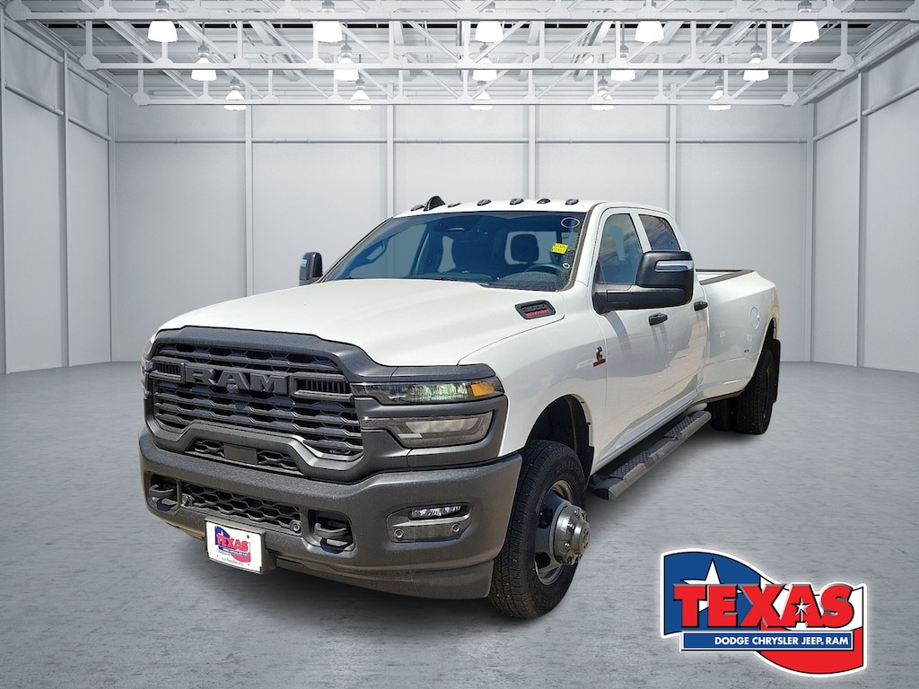 New 2026 Ram 3500 TRADESMAN CREW CAB 4X4 8' BOX Pickup