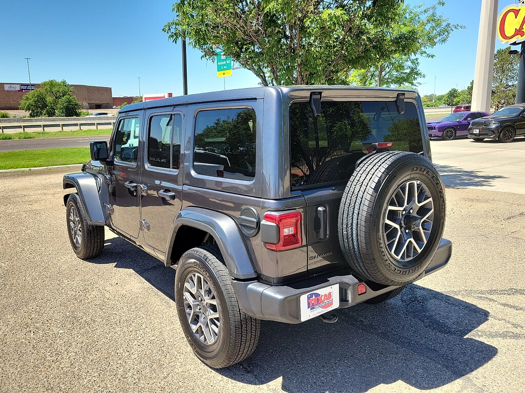 Used 2025 Jeep Wrangler Sahara SUV