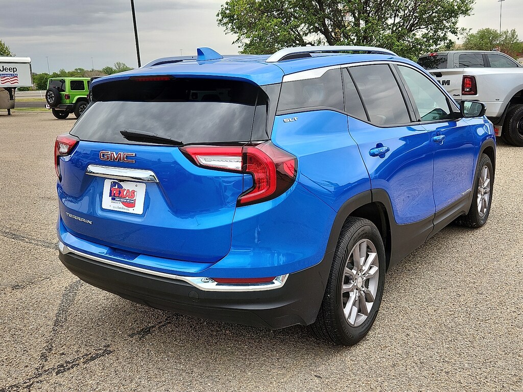 Used 2024 GMC Terrain SLT SUV