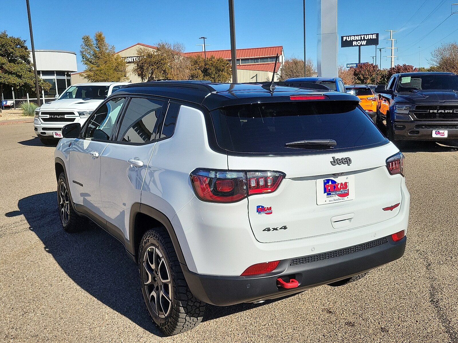 2026 Jeep Compass Trailhawk photo 3