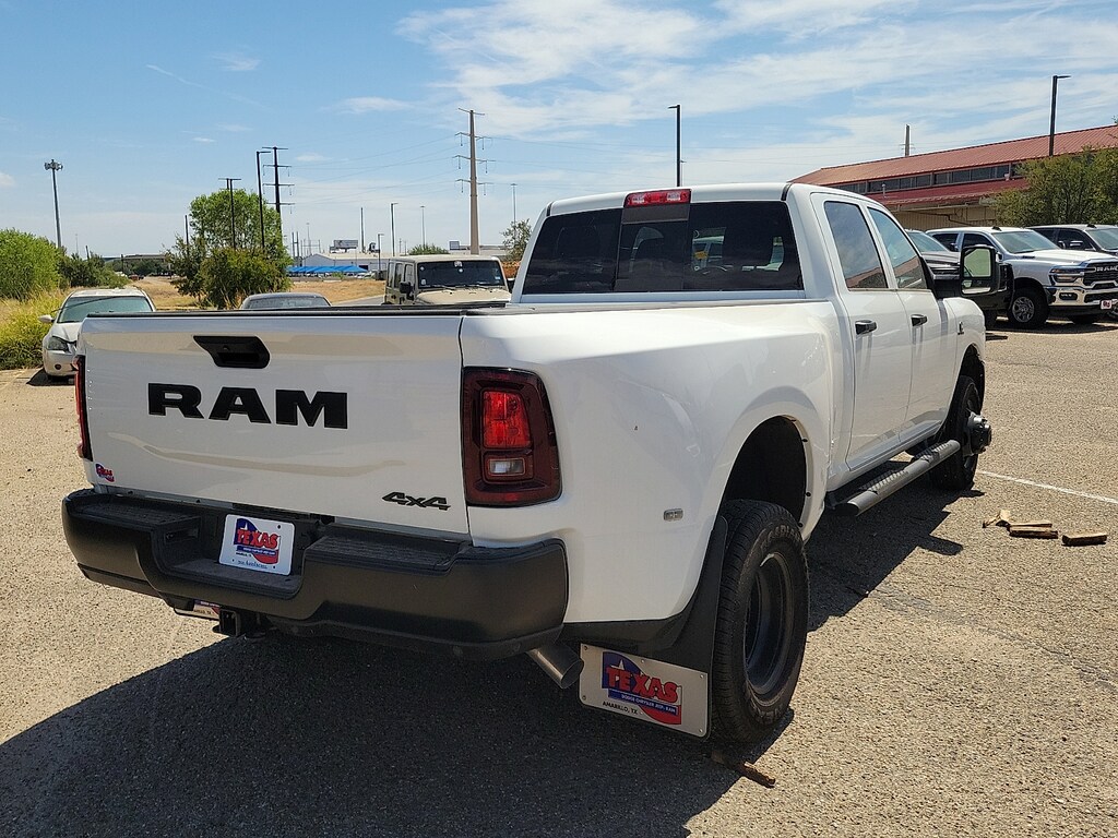 New 2026 Ram 3500 TRADESMAN CREW CAB 4X4 8' BOX Pickup