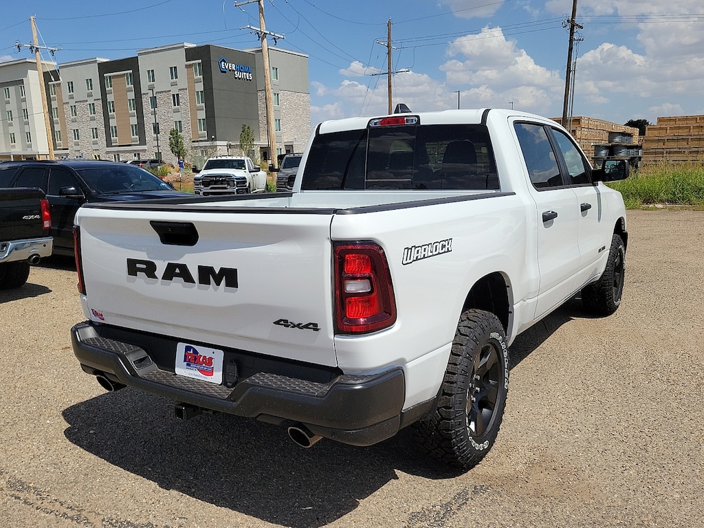 New 2026 Ram 1500 WARLOCK CREW CAB 4X4 5'7 BOX Pickup