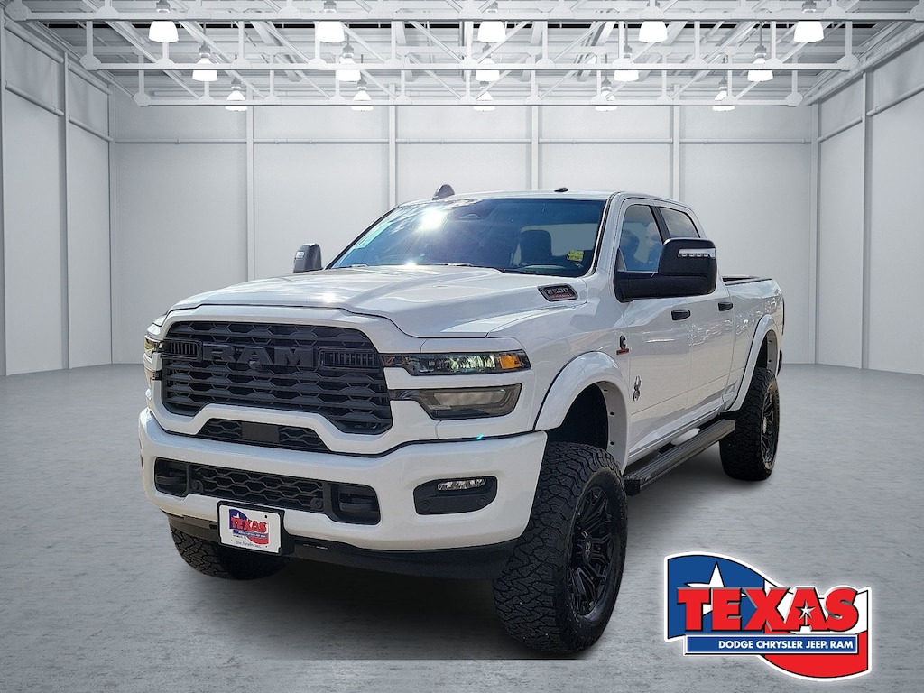 New 2025 Ram 2500 BIG HORN CREW CAB 4X4 6'4 BOX Pickup