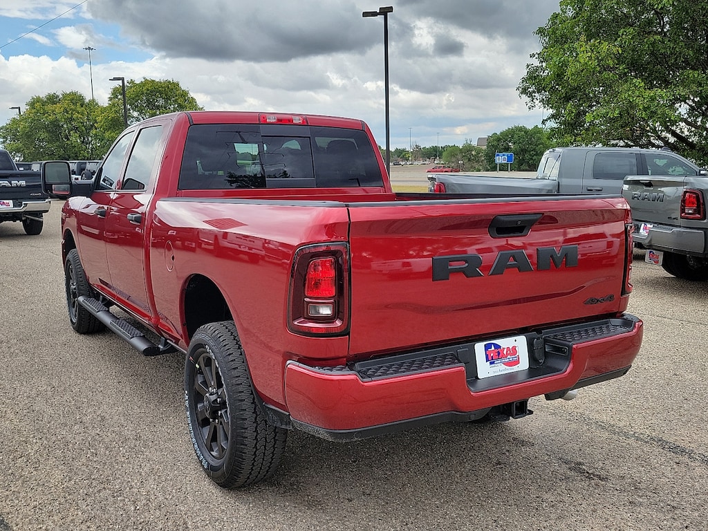 New 2026 Ram 2500 BLACK EXPRESS CREW CAB 4X4 6'4 BOX Pickup