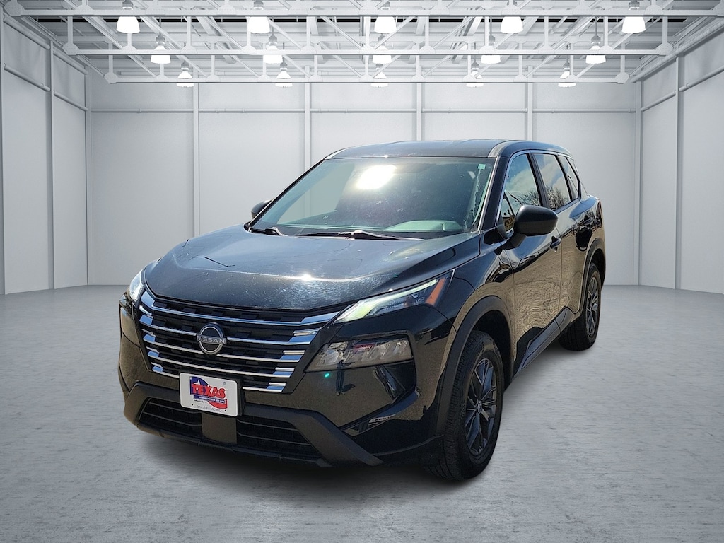 Used 2024 Nissan Rogue S SUV