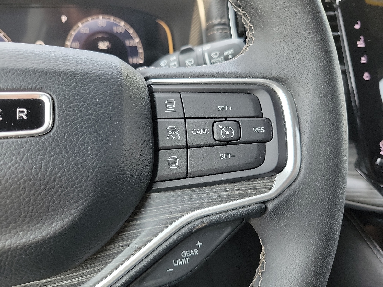 2024 Jeep Wagoneer Series II - Photo 19