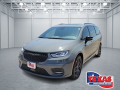 2025 Chrysler Pacifica LIMITED Passenger Van