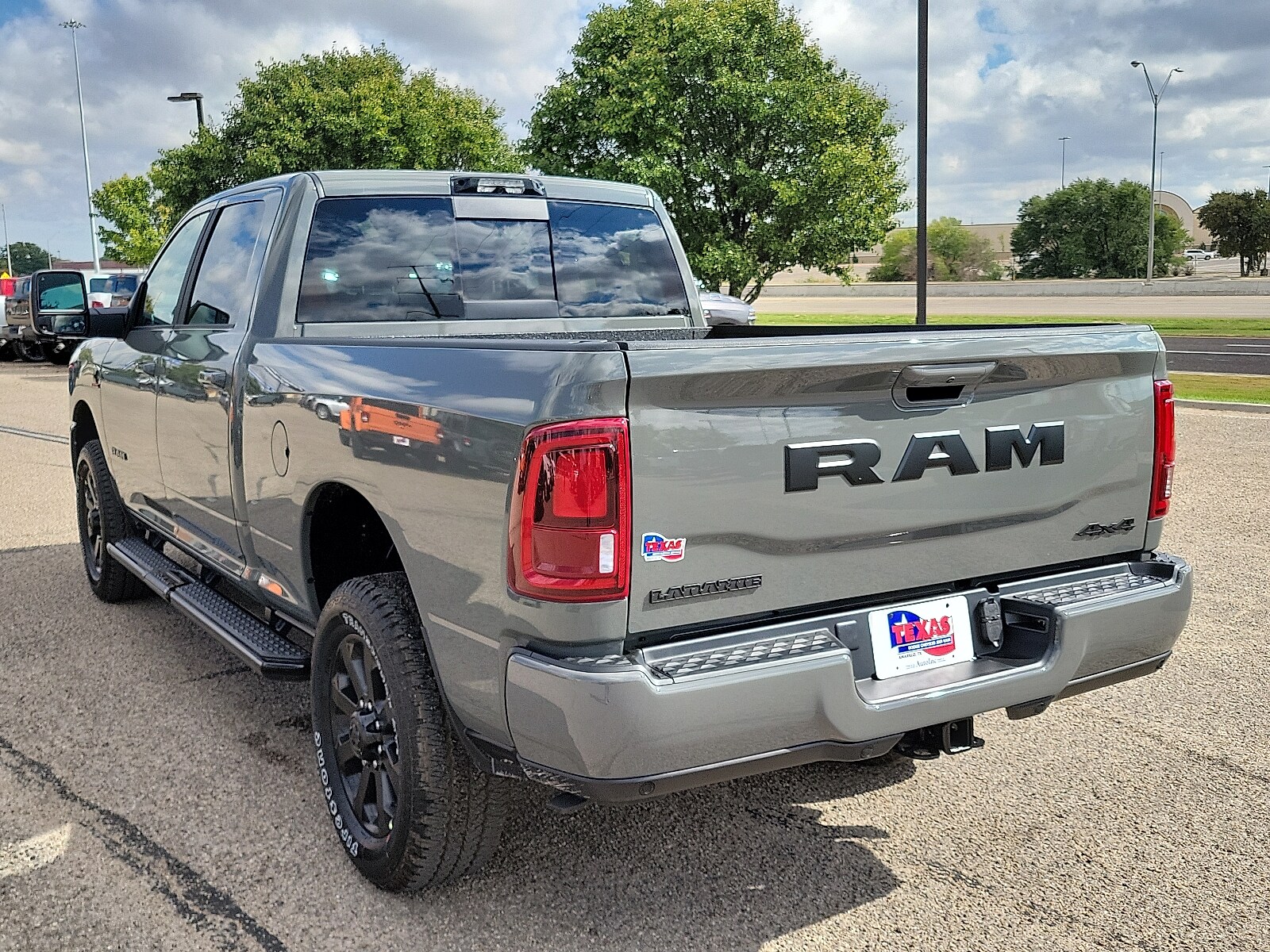 2026 Ram 2500 Laramie photo 2