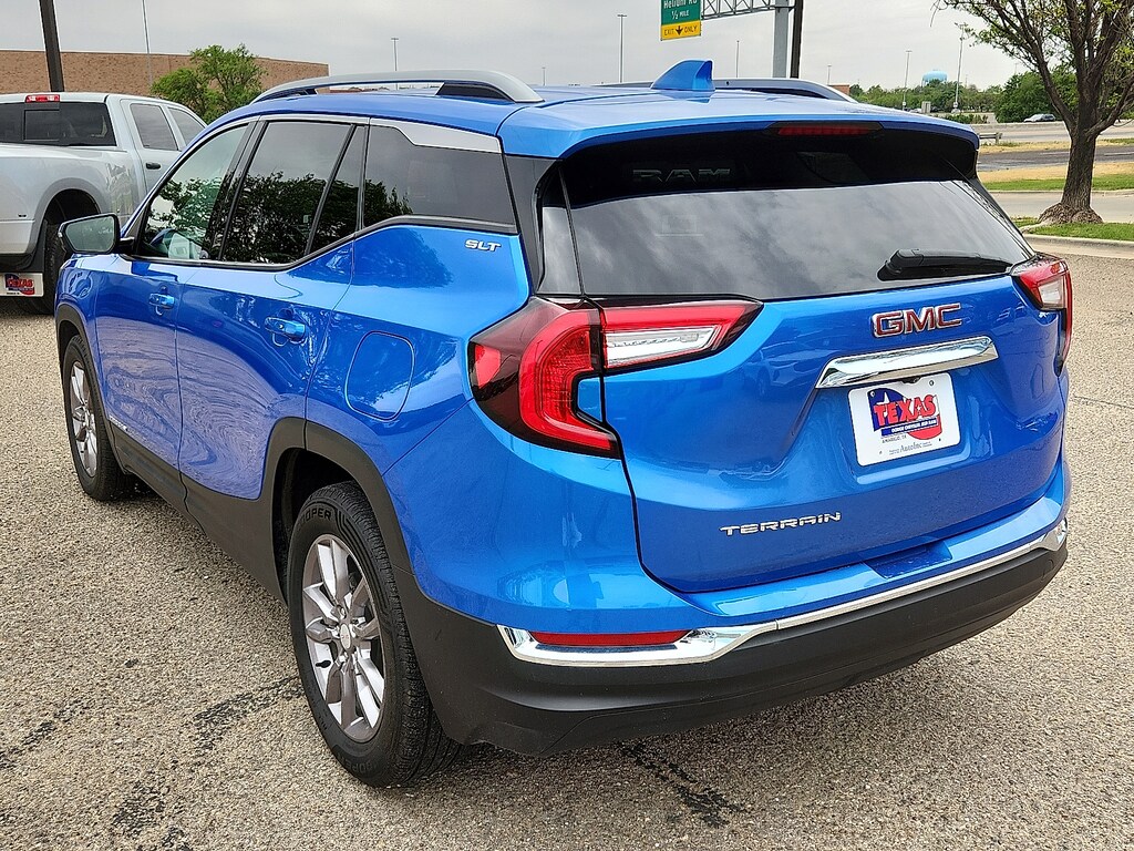 Used 2024 GMC Terrain SLT SUV