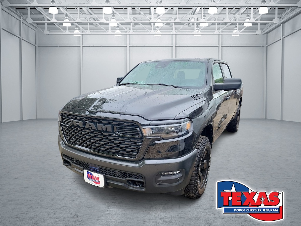 New 2026 Ram 1500 WARLOCK CREW CAB 4X4 5'7 BOX Pickup
