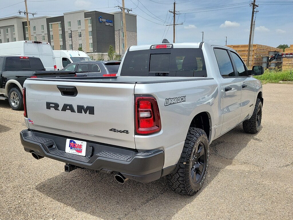New 2026 Ram 1500 WARLOCK CREW CAB 4X4 5'7 BOX Pickup
