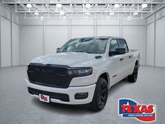 2026 Ram 1500 LONE STAR CREW CAB 4X2 5'7 BOX Pickup