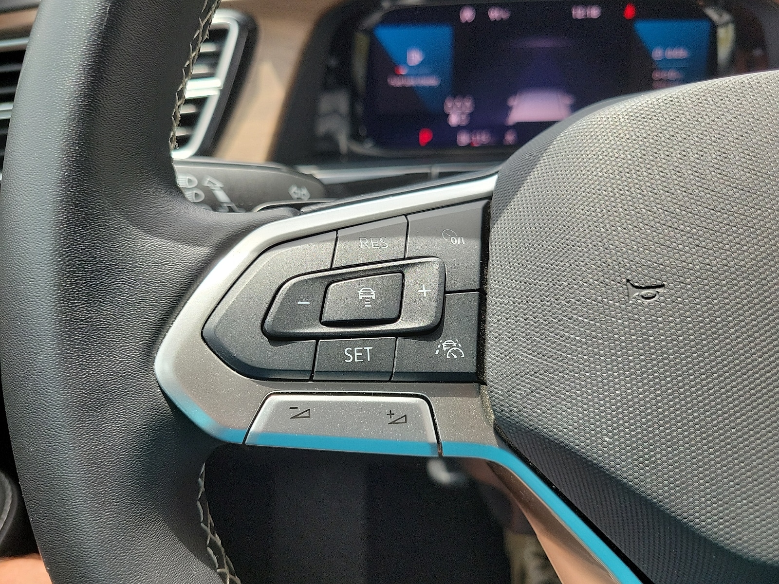 2026 Volkswagen Atlas SE w/Tech - Photo 19
