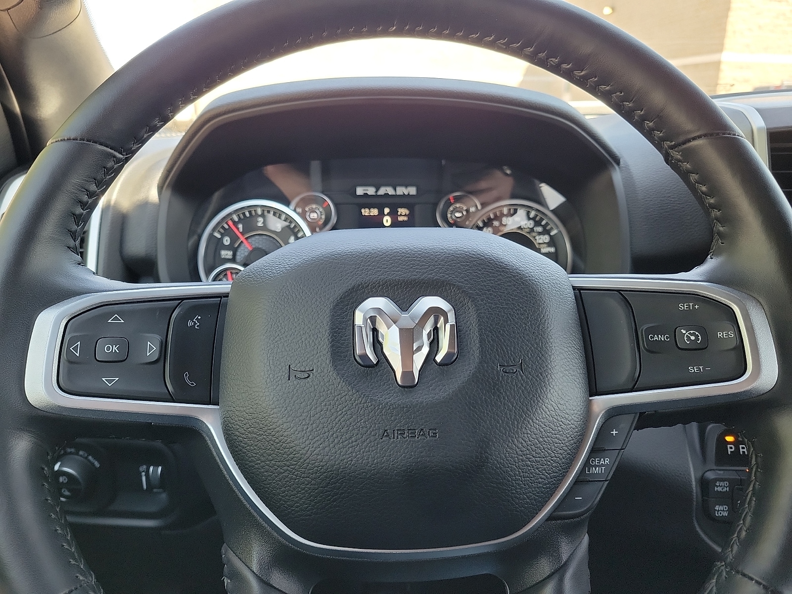 2024 RAM Ram 2500 Pickup Big Horn - Photo 17
