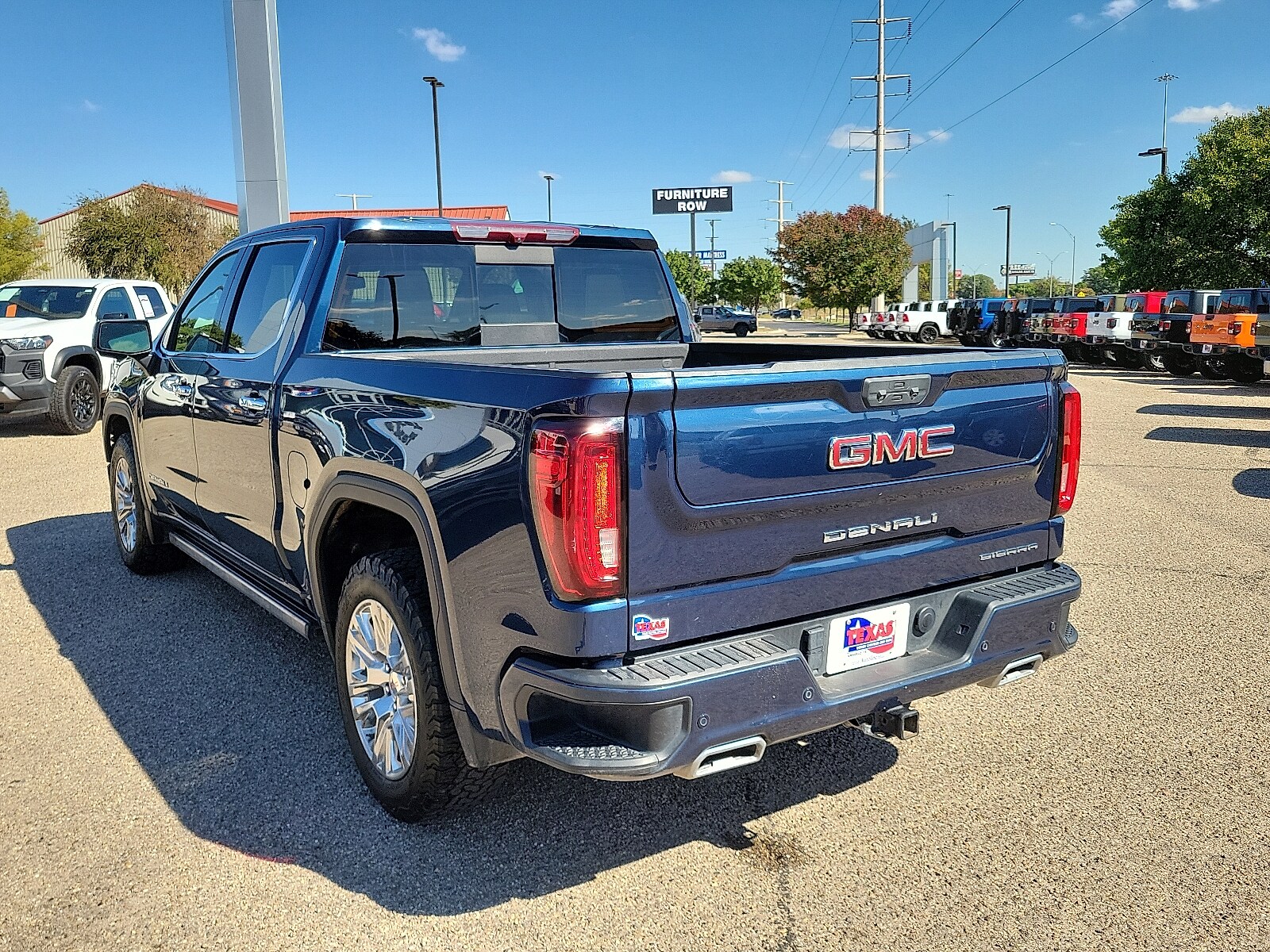 2023 Gmc Sierra 1500 Denali photo 2