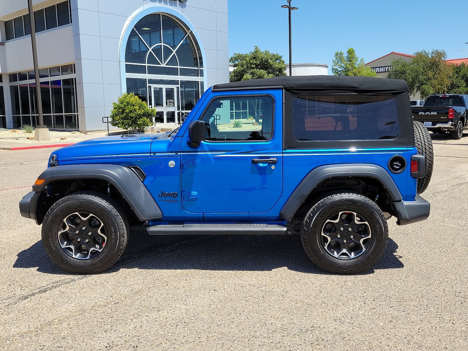 Used 2021 Jeep Wrangler Sport S with VIN 1C4GJXAG4MW746342 for sale in Amarillo, TX