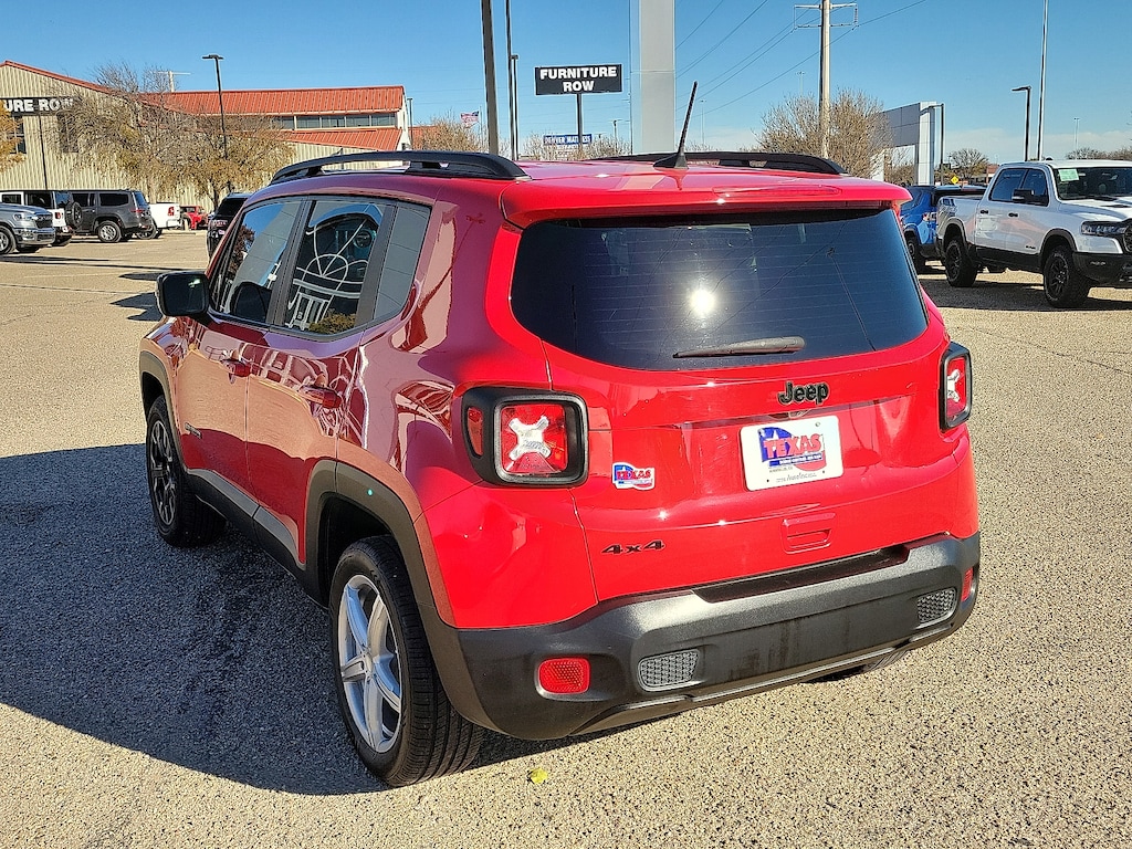 Used 2023 Jeep Renegade Latitude SUV