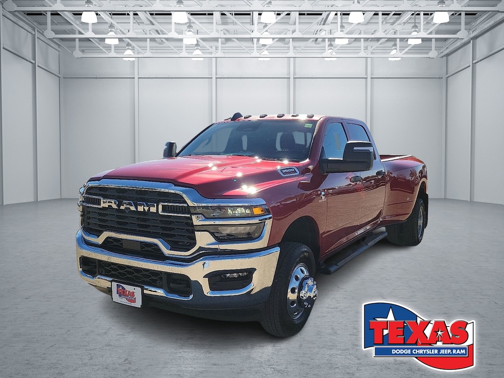 New 2026 Ram 3500 TRADESMAN CREW CAB 4X4 8' BOX Pickup