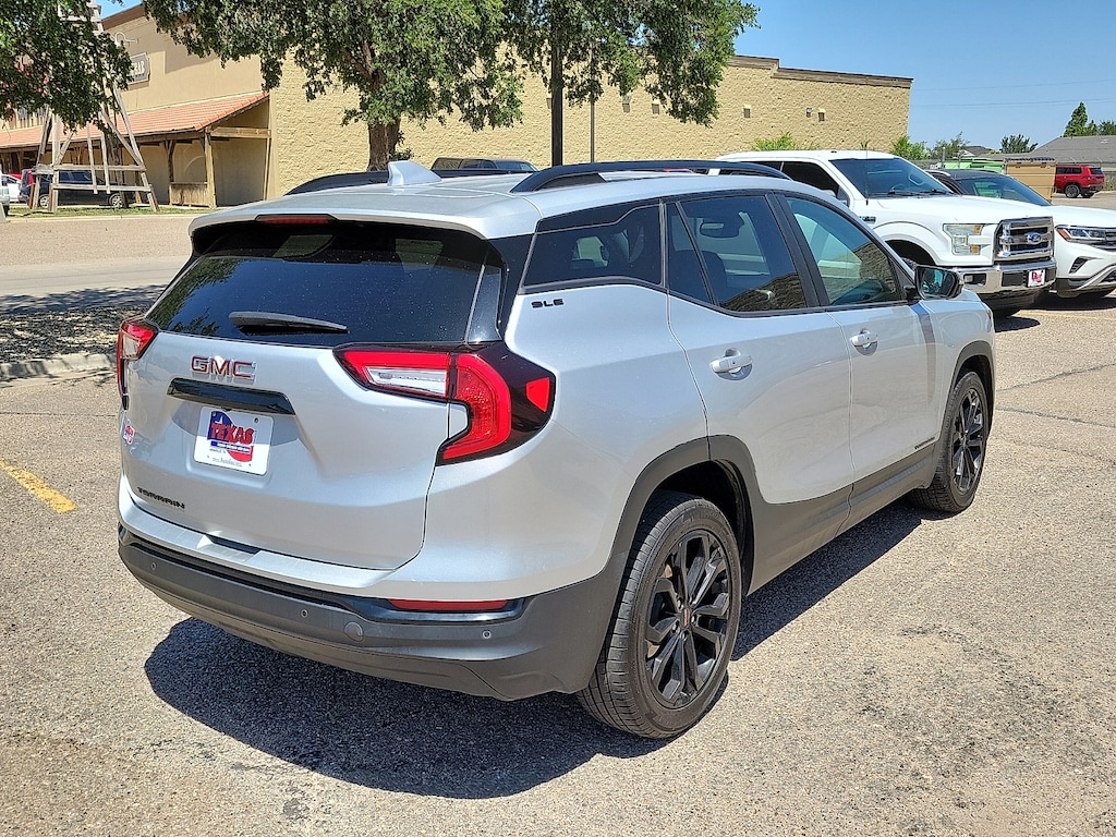 Used 2022 GMC Terrain SLE SUV