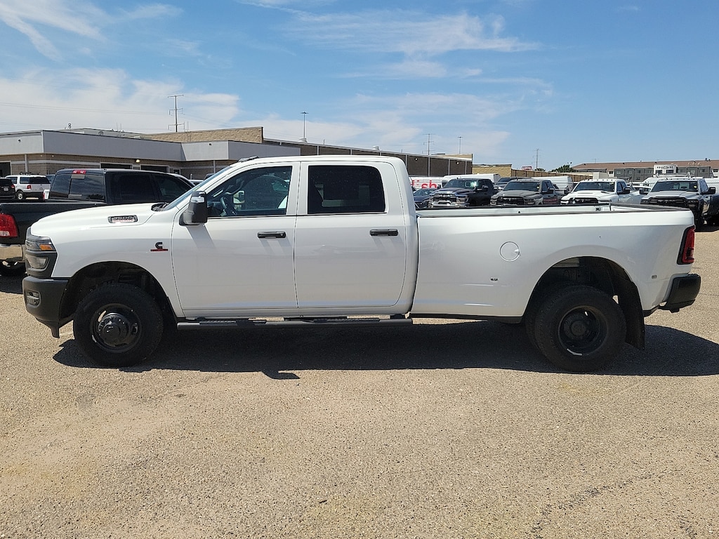 New 2026 Ram 3500 TRADESMAN CREW CAB 4X4 8' BOX Pickup