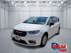 2026 Chrysler Pacifica SELECT Passenger Van