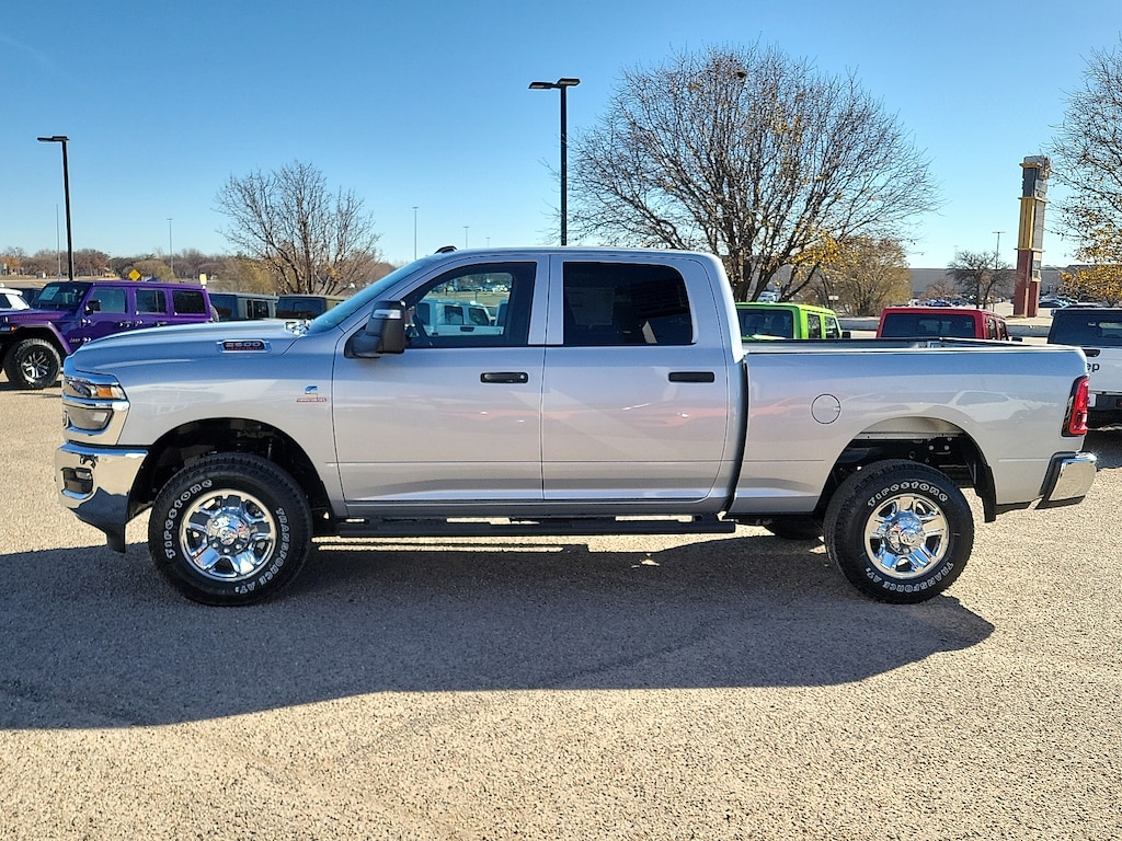 New 2026 Ram 2500 TRADESMAN CREW CAB 4X4 6'4 BOX Pickup