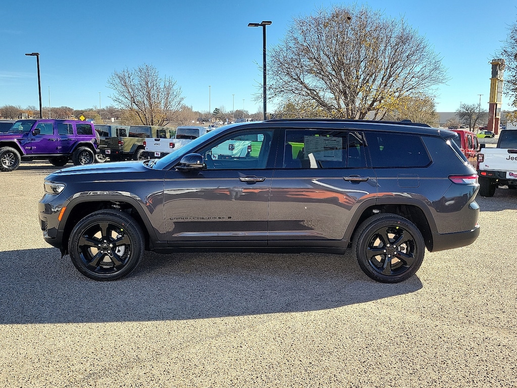 New 2025 Jeep Grand Cherokee L ALTITUDE 4X4 Sport Utility
