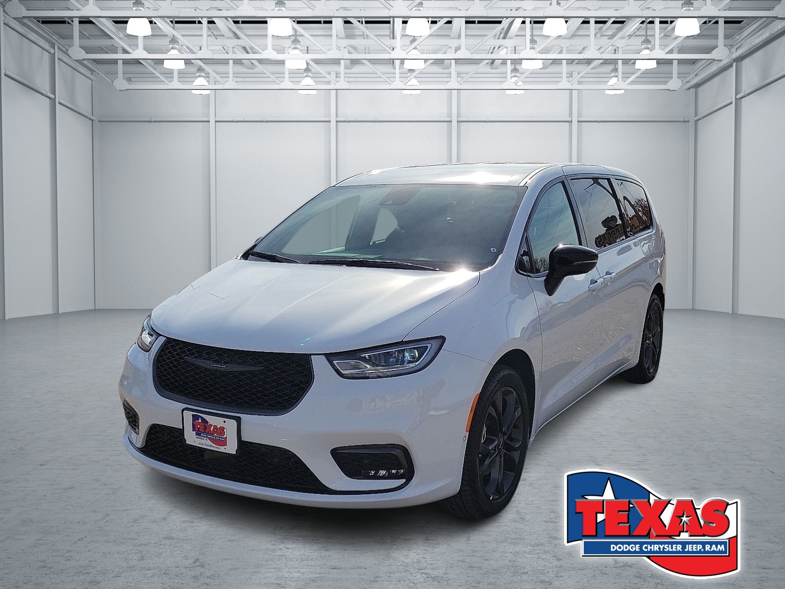 2026 Chrysler Pacifica Passenger Van 