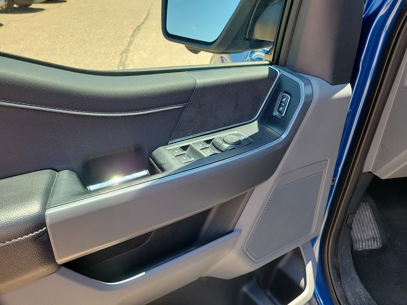 2024 Ford F-150 XLT - Photo 11