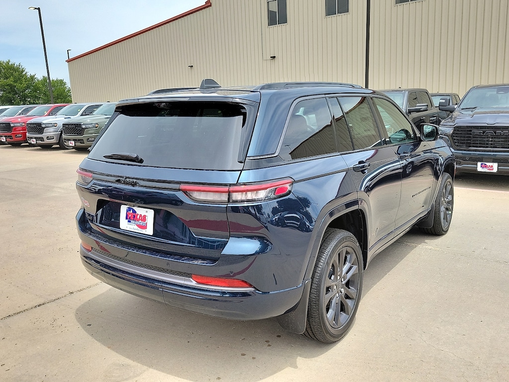 New 2026 Jeep Grand Cherokee LIMITED RESERVE 4X4 Sport Utility