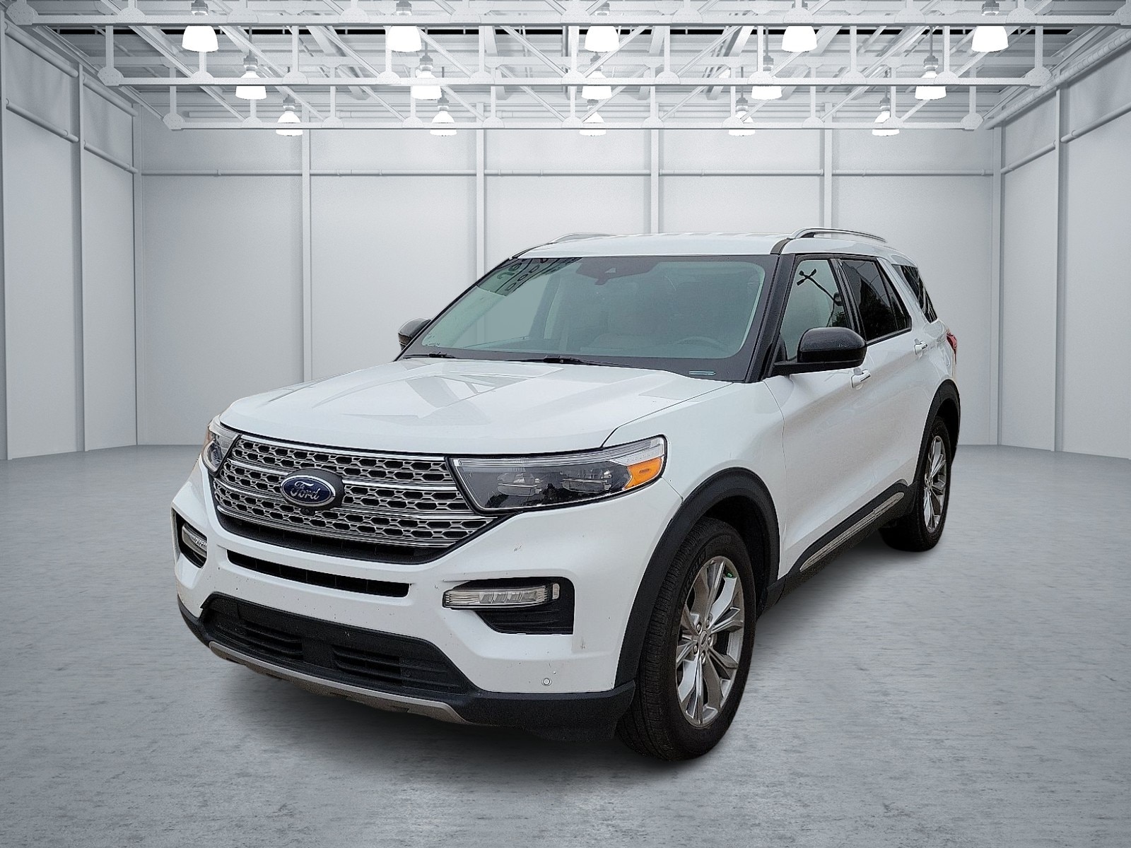 2023 Ford Explorer Limited's photo