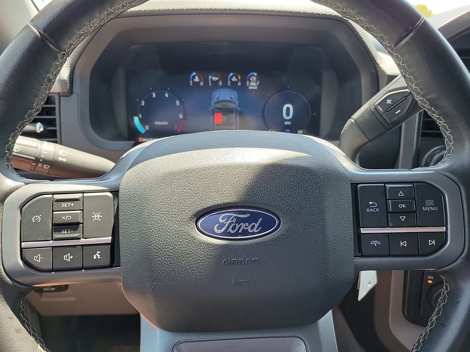 2024 Ford F-150 XLT - Photo 17
