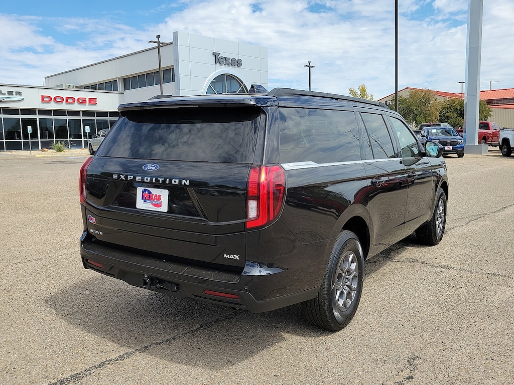 Used 2025 Ford Expedition Max Active SUV