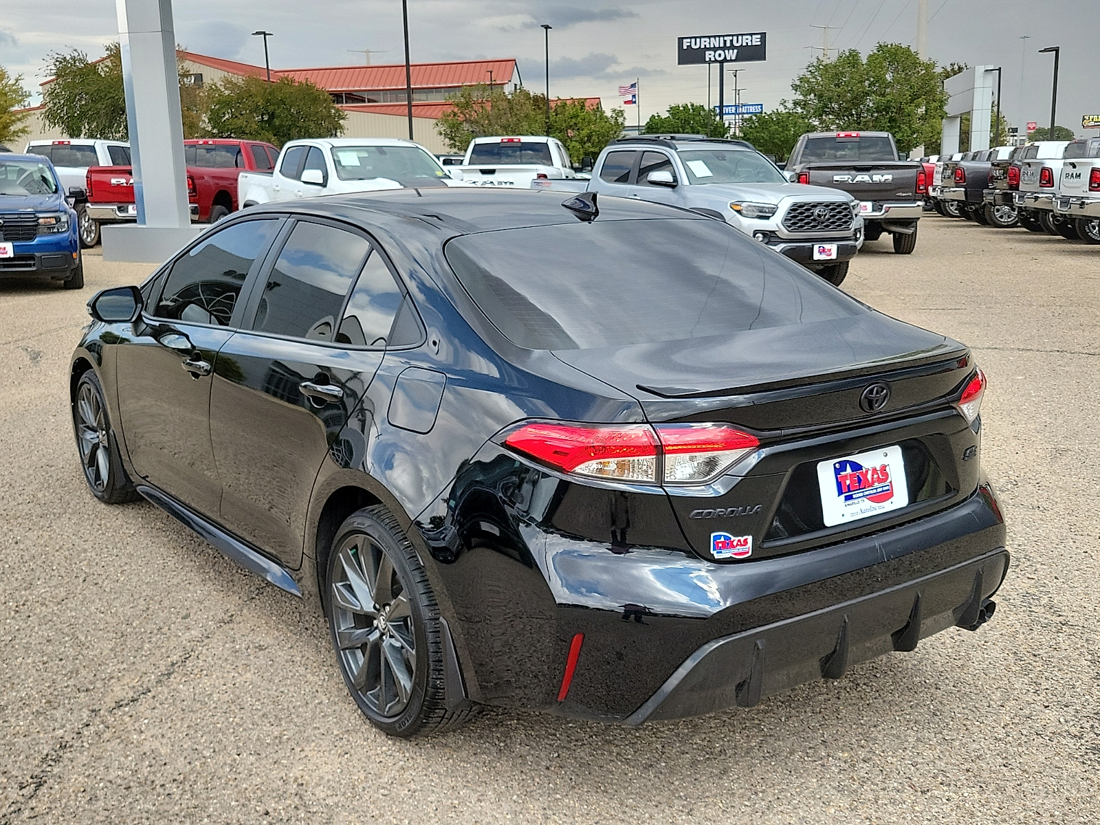 Used 2026 Toyota Corolla SE Sedan