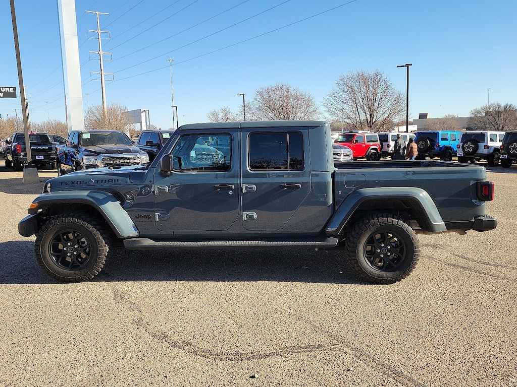 Used 2025 Jeep Gladiator Sport Truck Crew Cab