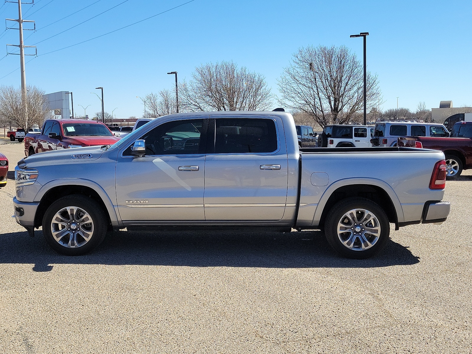 Used 2022 RAM Ram 1500 Pickup Limited with VIN 1C6SRFHT1NN376224 for sale in Amarillo, TX
