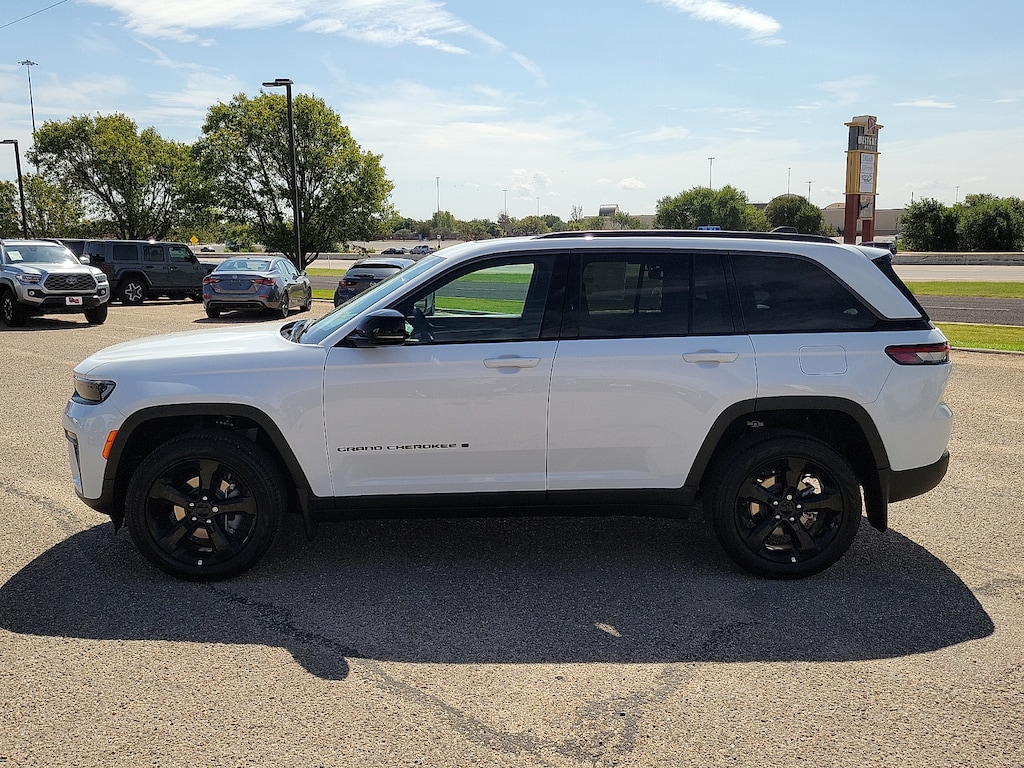 New 2026 Jeep Grand Cherokee LIMITED 4X4 Sport Utility