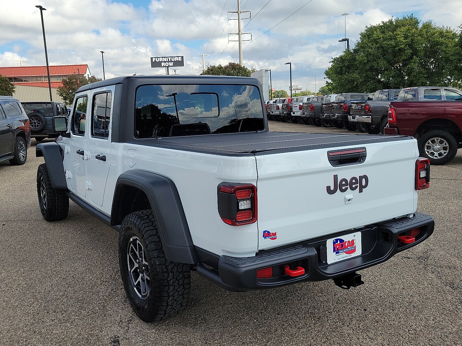 2025 Jeep Gladiator Rubicon photo 3