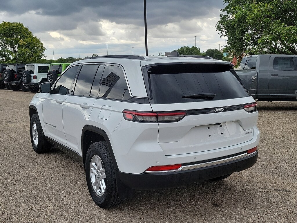 Used 2025 Jeep Grand Cherokee Laredo SUV