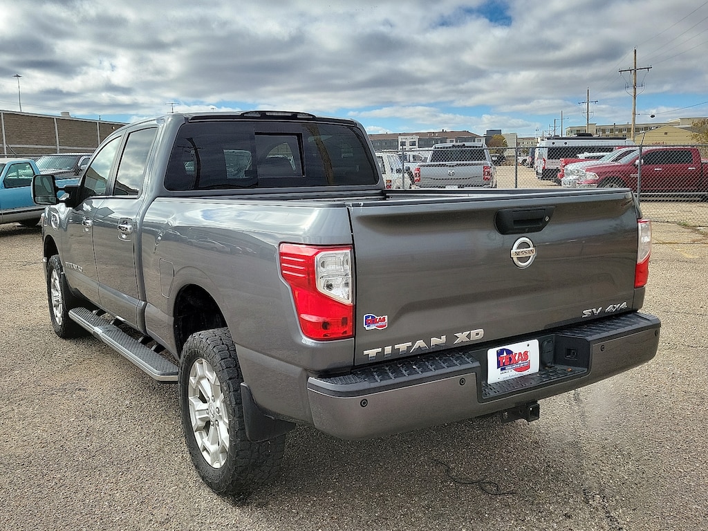 Used 2018 Nissan Titan XD SV Gas Truck Crew Cab