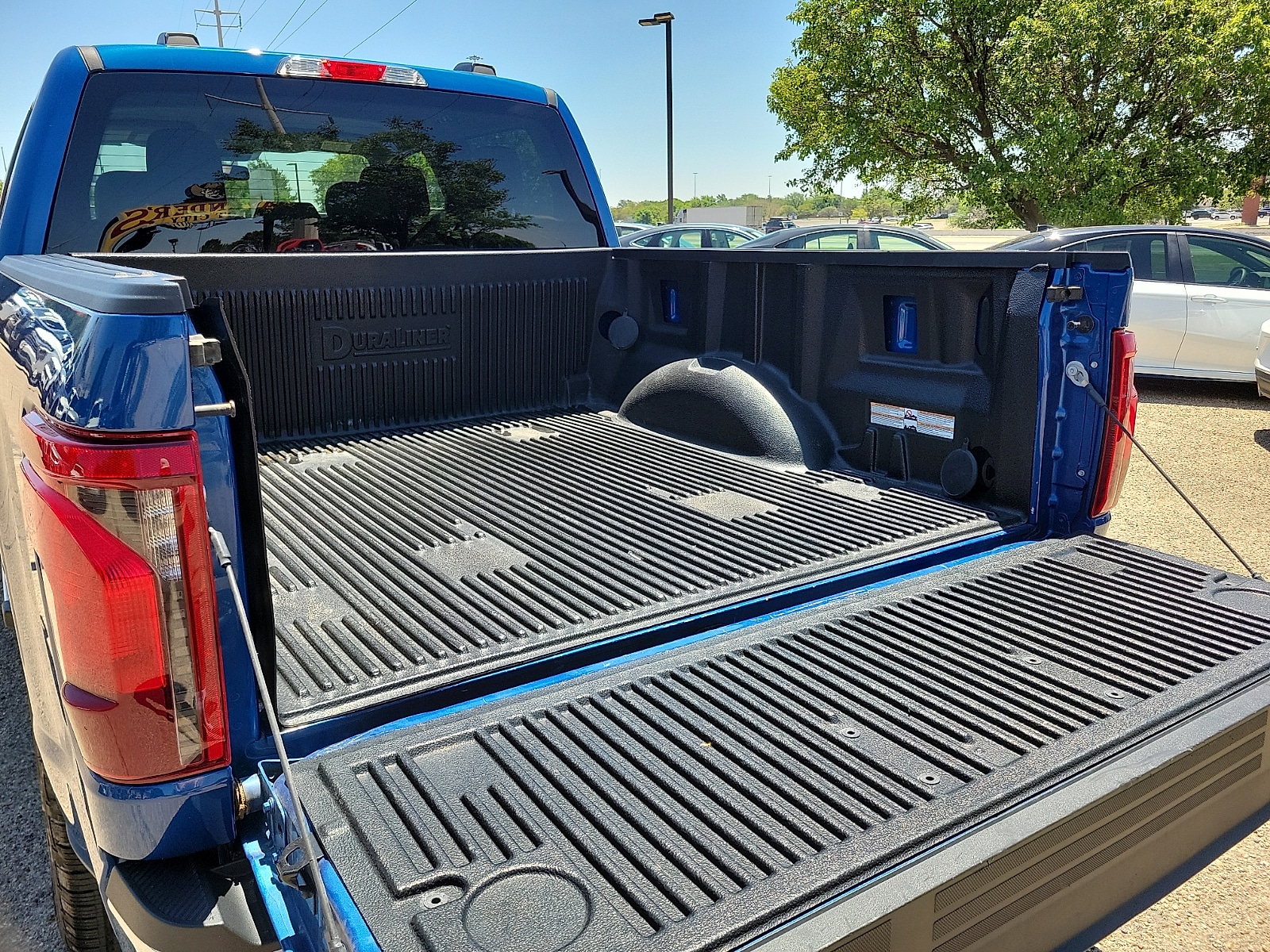 2024 Ford F-150 XLT - Photo 8