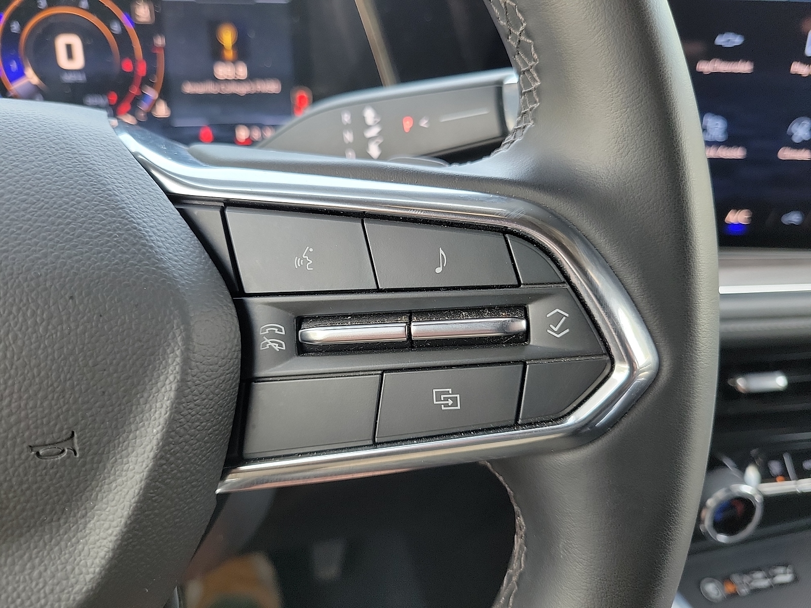 2025 Chevrolet Tahoe LT - Photo 19