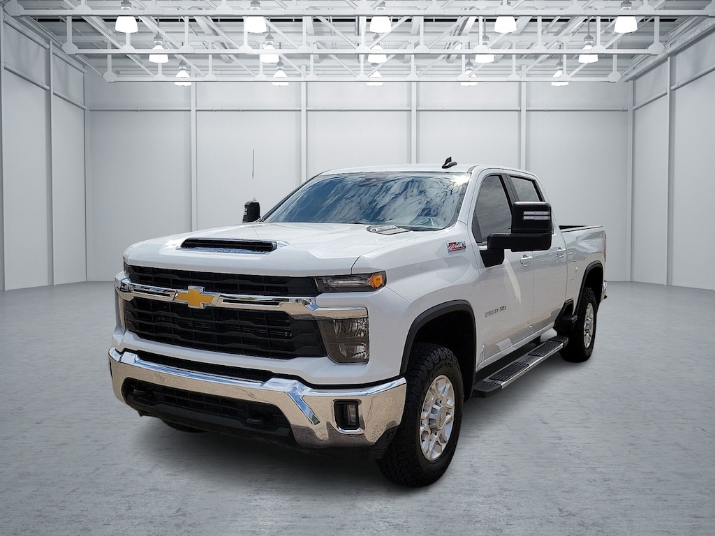Used 2025 Chevrolet Silverado 2500 HD LT Truck Crew Cab