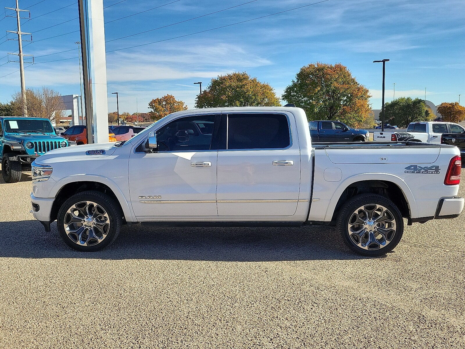 2022 Ram 1500 Limited photo 2